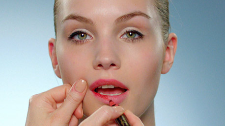 Shape Up Your Lips With Lip Pencil